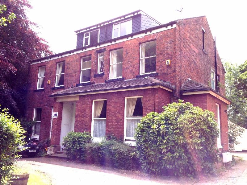 Photo of Flat 2, 9 North Grange Road, LS6 2BR